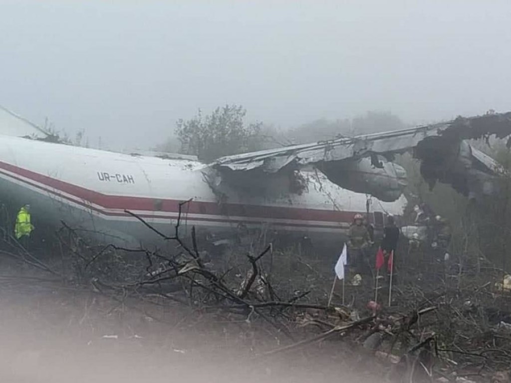 Крушение АН-12 под Львовом: стало известно о состоянии пострадавших
