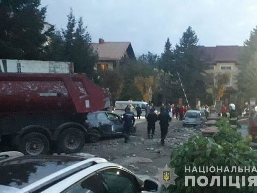 На Тернопольщине МАЗ на тротуаре сбил насмерть женщину-пешехода (ФОТО)