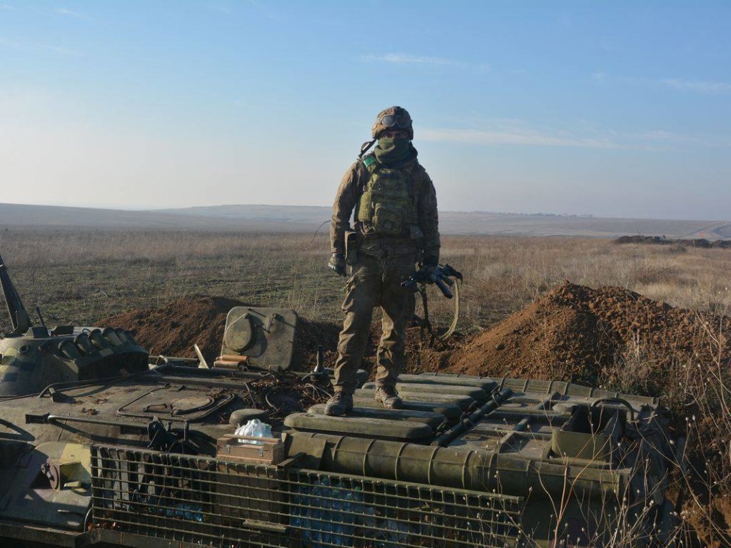 Сутки в ООС: В результате обстрелов противника на Донбассе погиб украинский военный