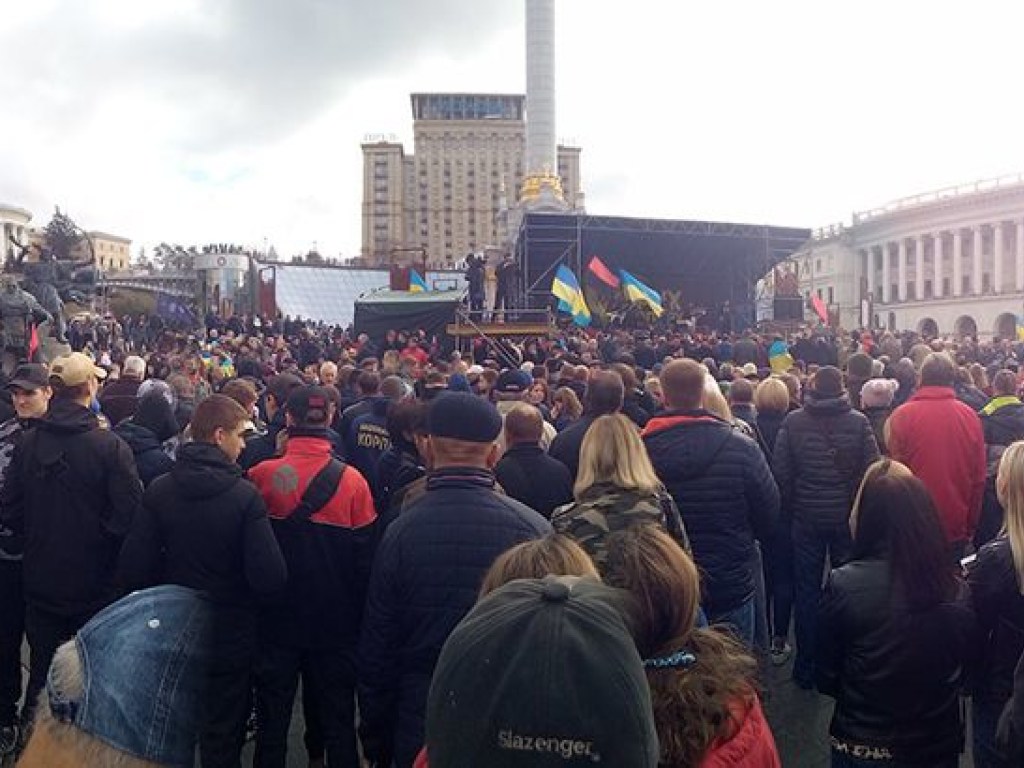 В полиции назвали число митингующих на столичном Майдане (ФОТО, ВИДЕО)