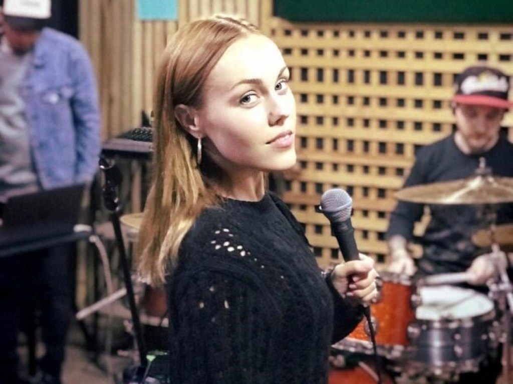 Результаты похудения известной украинской певицы вызвали тревогу у ее поклонников (ФОТО)