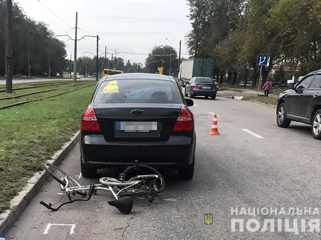 В Запорожье под колесами Chevrolet погиб велосипедист (ФОТО)