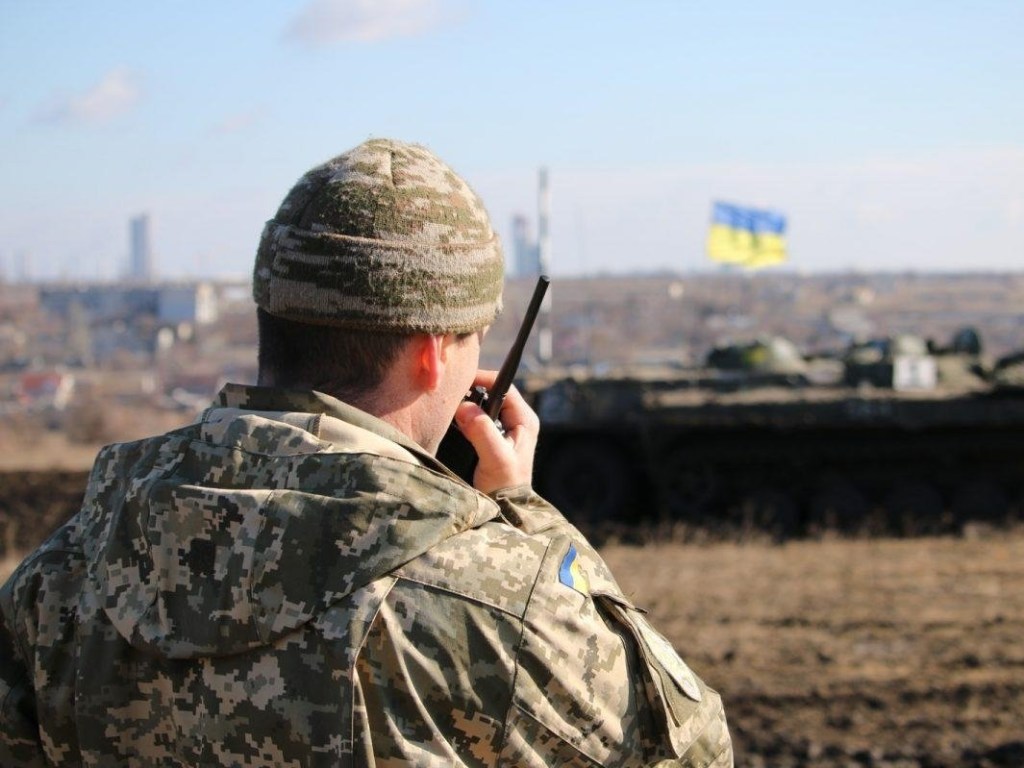 В течение суток противник четыре раза нарушил режим тишины на Донбассе
