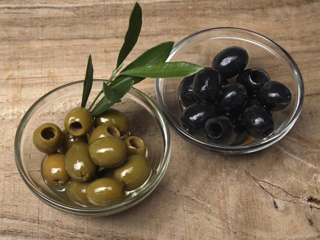 Все хорошо в меру: Стало известно, кому не стоит есть оливки