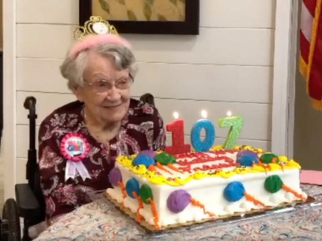 107-летняя американка раскрыла секрет долголетия: все дело в Кока-коле (ВИДЕО)