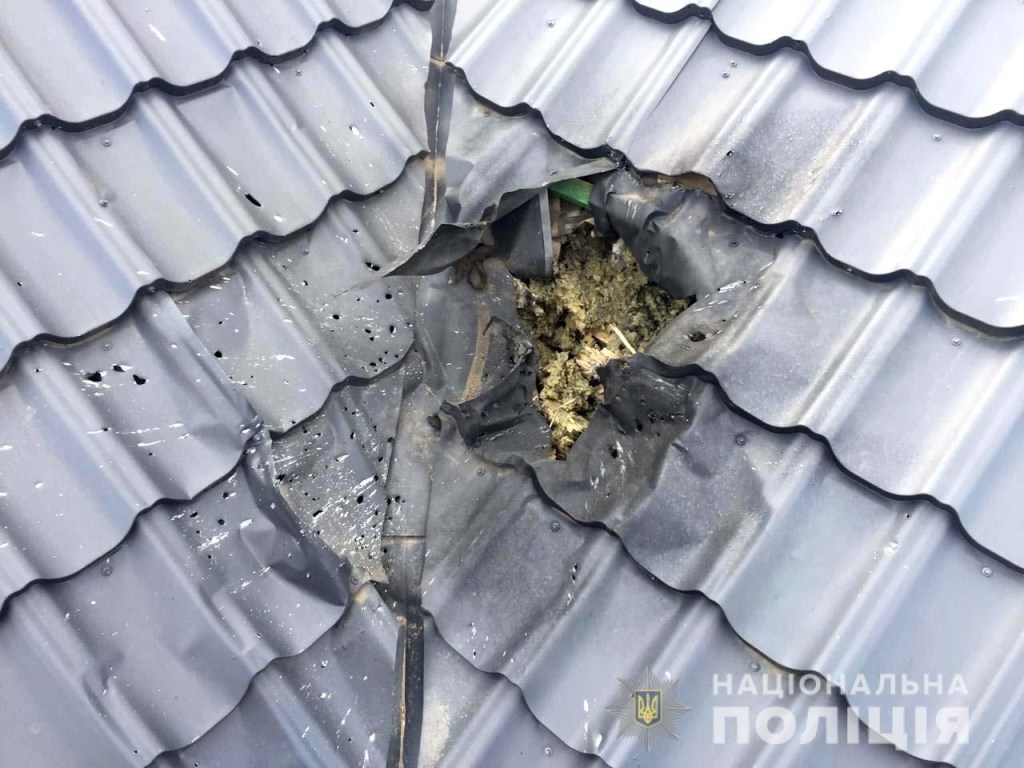 В Ровно на крыше дома депутата взорвалась граната (ФОТО)