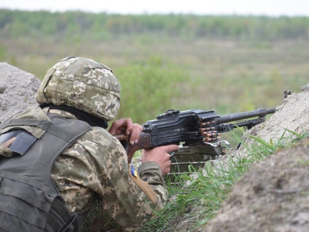 Сутки в ООС: 25 обстрелов, один погибший