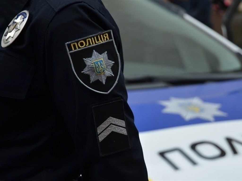 В Мелитополе неизвестные украли машину со двора многоэтажек