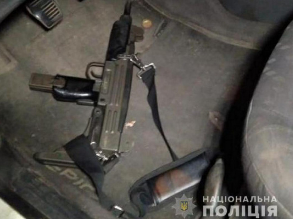 Вечером в Киеве банда открыла стрельбу: злоумышленников задержали (ФОТО)