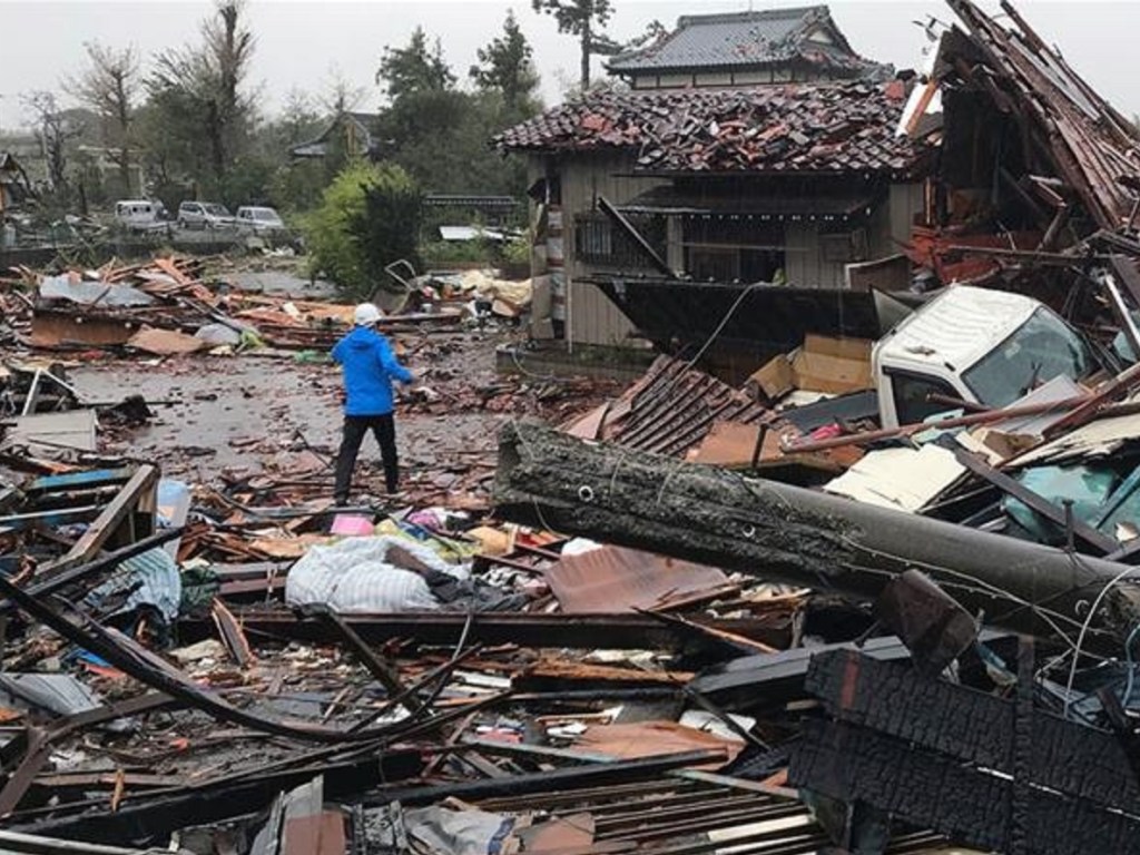 Число жертв тайфуна Хагибис в Японии возросло (ВИДЕО)