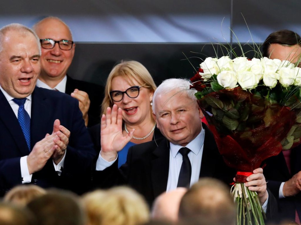 235 мандатов: На выборах состава Сейма в Польше победила партия Качиньского