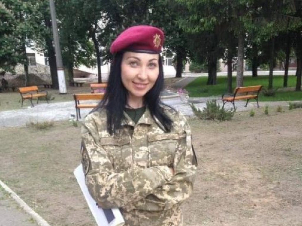 «Была дочерью опытного воина»: появилось фото погибшей в зоне ООС военнослужащей ВСУ