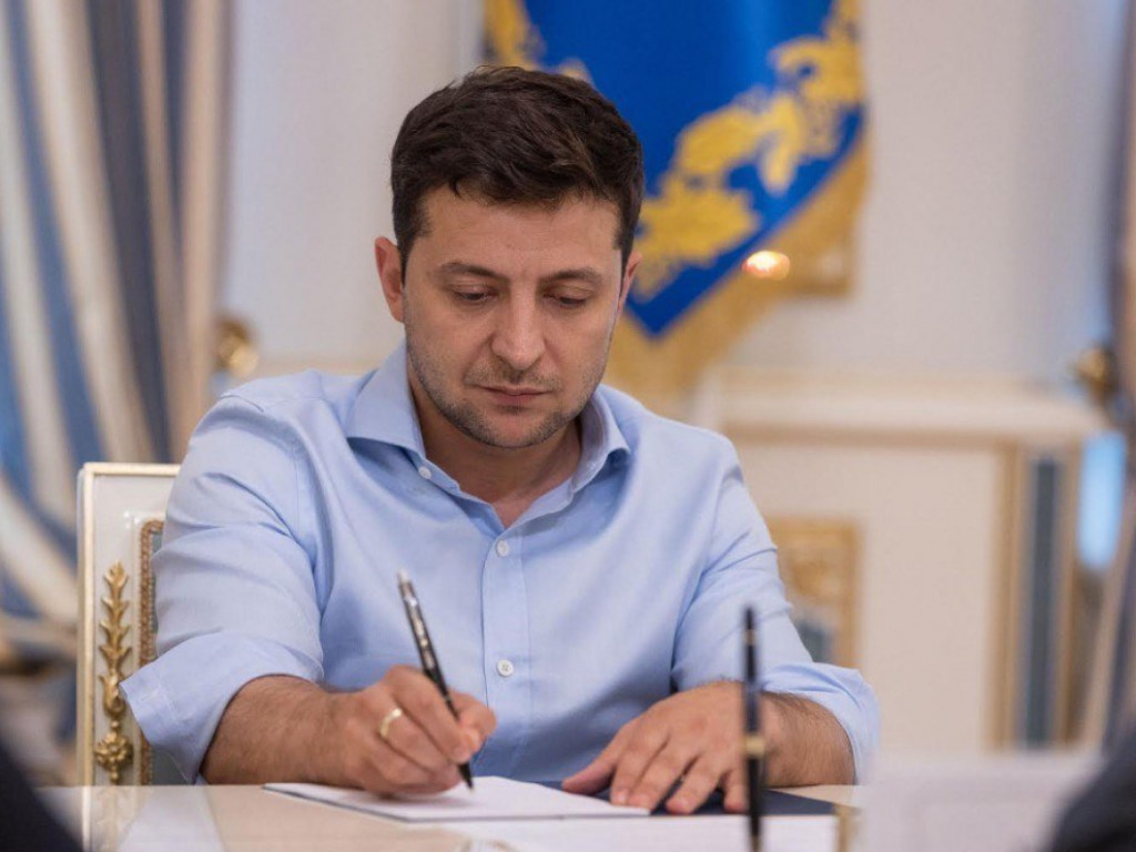 Зеленский подписал закон о перезапуске НАПК