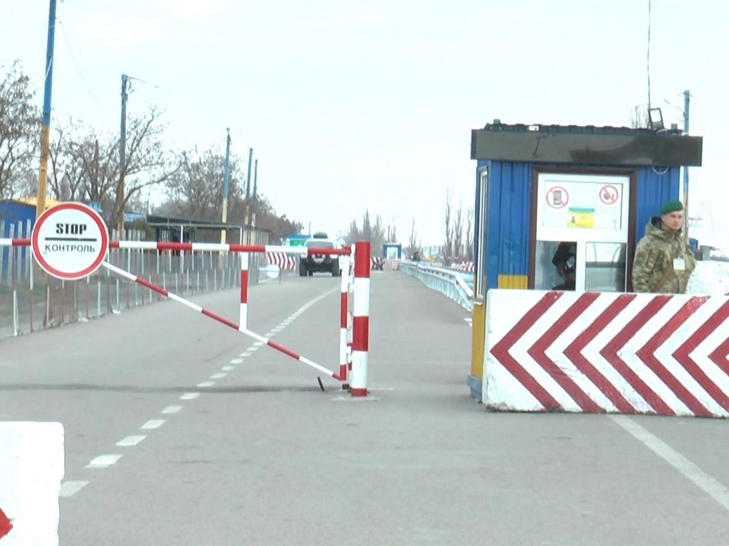 Кабмин отложил изменения порядка пересечения КПВВ на Донбассе