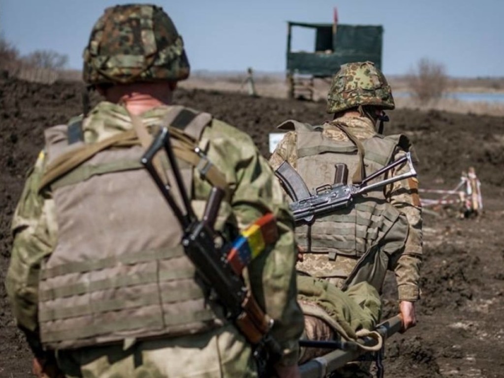 За день на Донбассе в зоне ООС позиции ВСУ обстреляли 14 раз