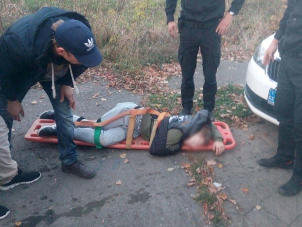 В Винницкой области школьник упал в 8-метровую яму (ФОТО)