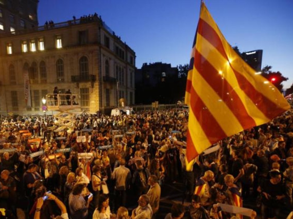 Эксперт рассказал, когда в Каталонии прекратятся массовые протесты