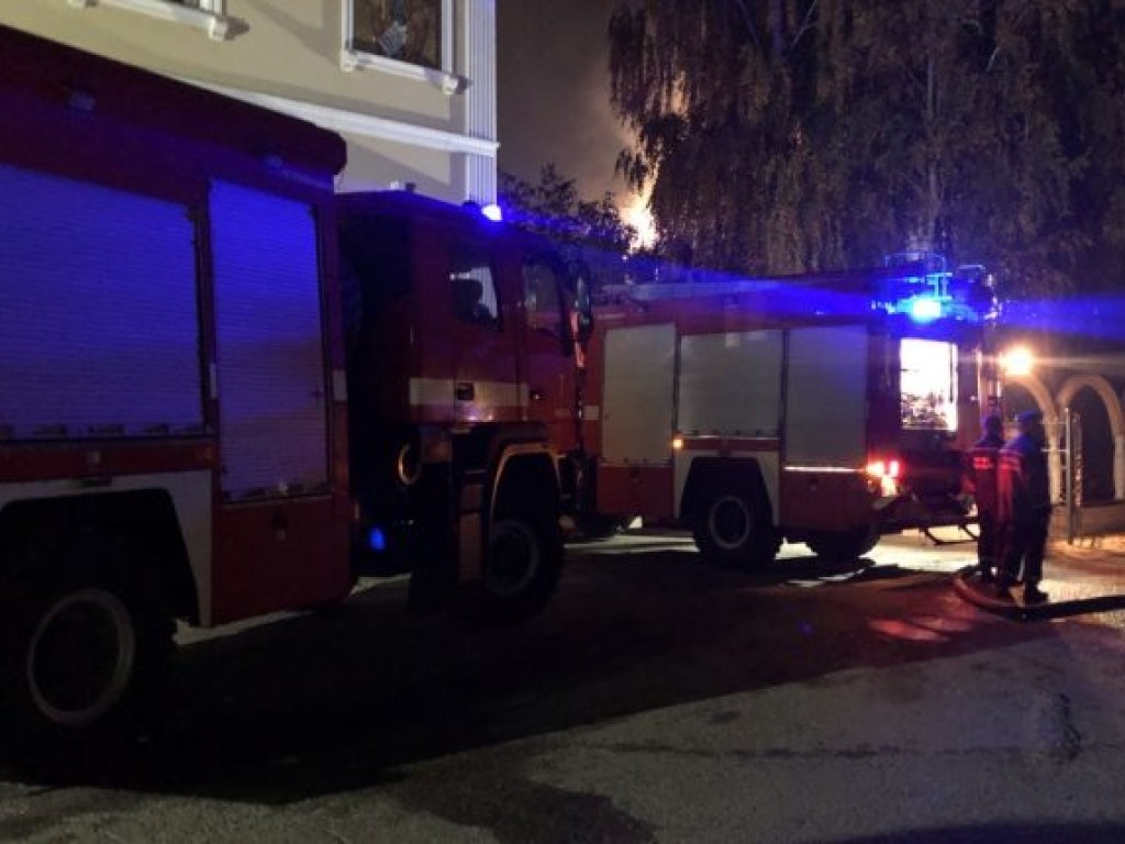 В Одессе начался пожар на территории Иверского монастыря (ФОТО)