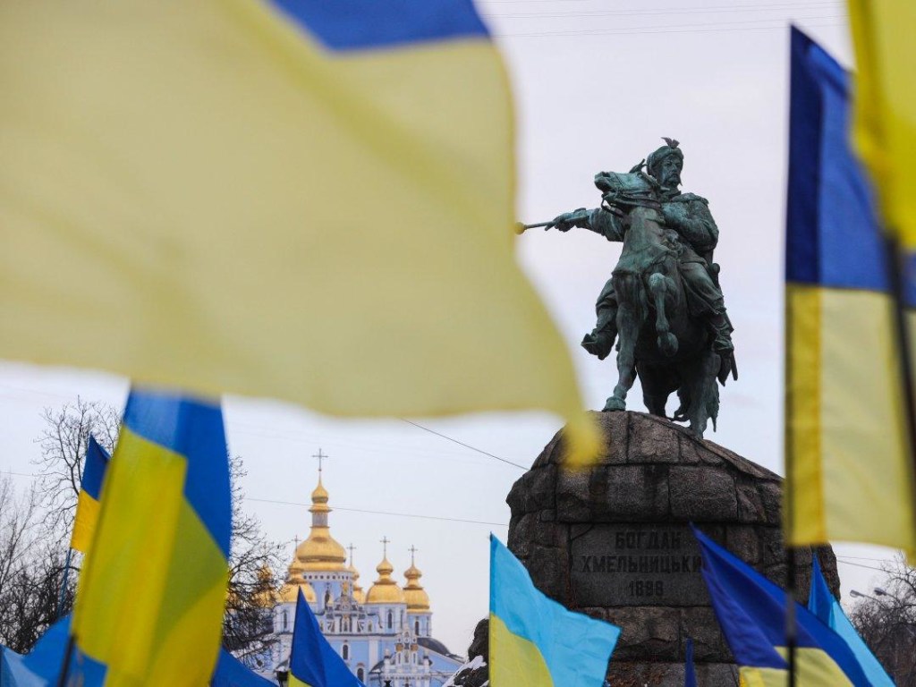 Р. Бортник: «Остановить саморазрушение Украины может только решение вопроса по Донбассу»