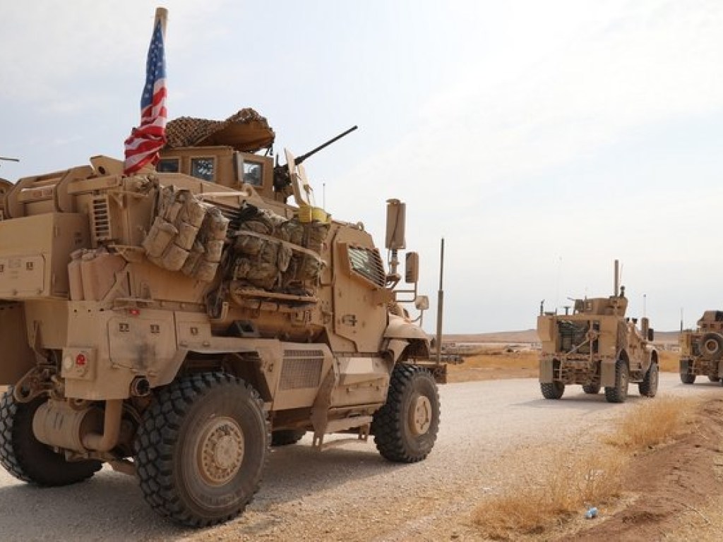 США начали выводить войска из Сирии (ФОТО)
