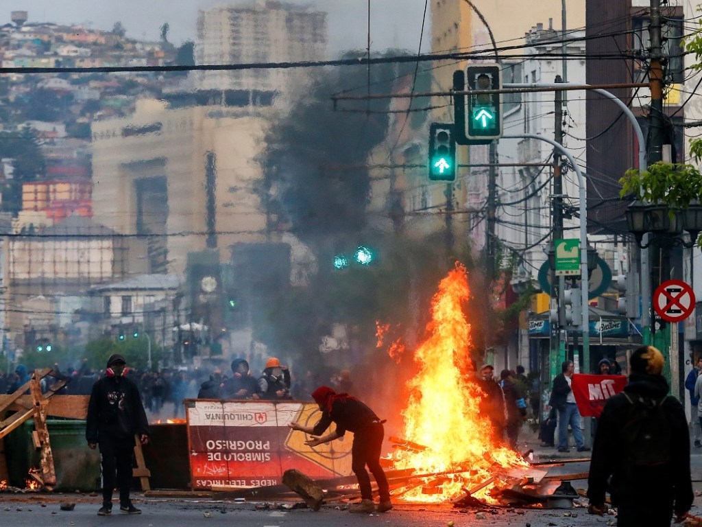 Эксперт рассказал, когда завершатся массовые беспорядки в Чили