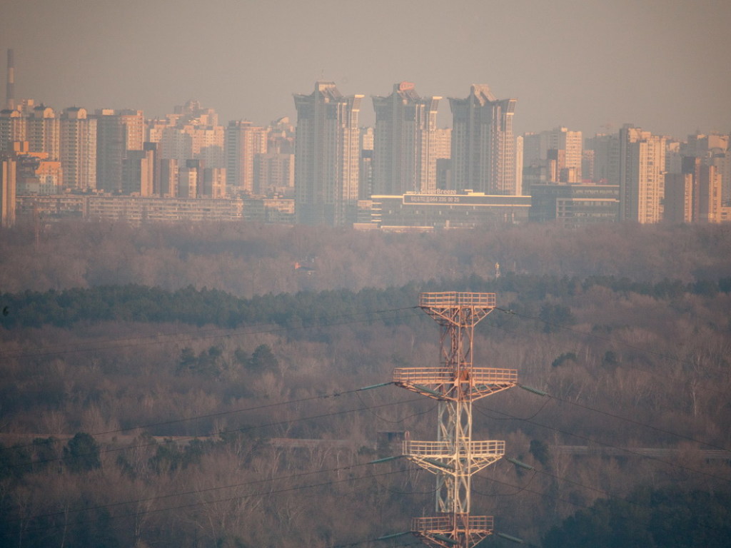 Над Киевом зафиксирована большая концентрация углекислого газа – соцсети (КАРТА)
