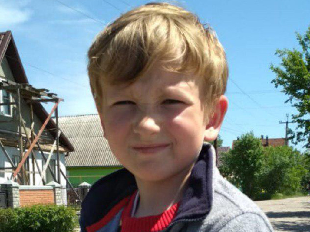 Ищут третий день: Под Днепром после тренировки исчез 10-летний мальчик (ФОТО)