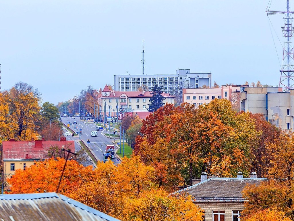 Погода на выходные: в Украине без осадков, местами немного похолодает