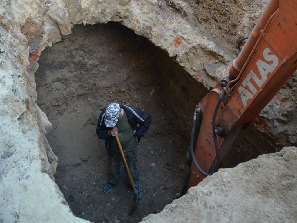 В центре Львова археологи нашли древний склеп (ФОТО)
