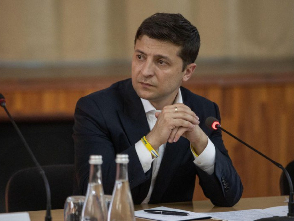 Зеленский подвел итоги инвестиционного форума в Мариуполе