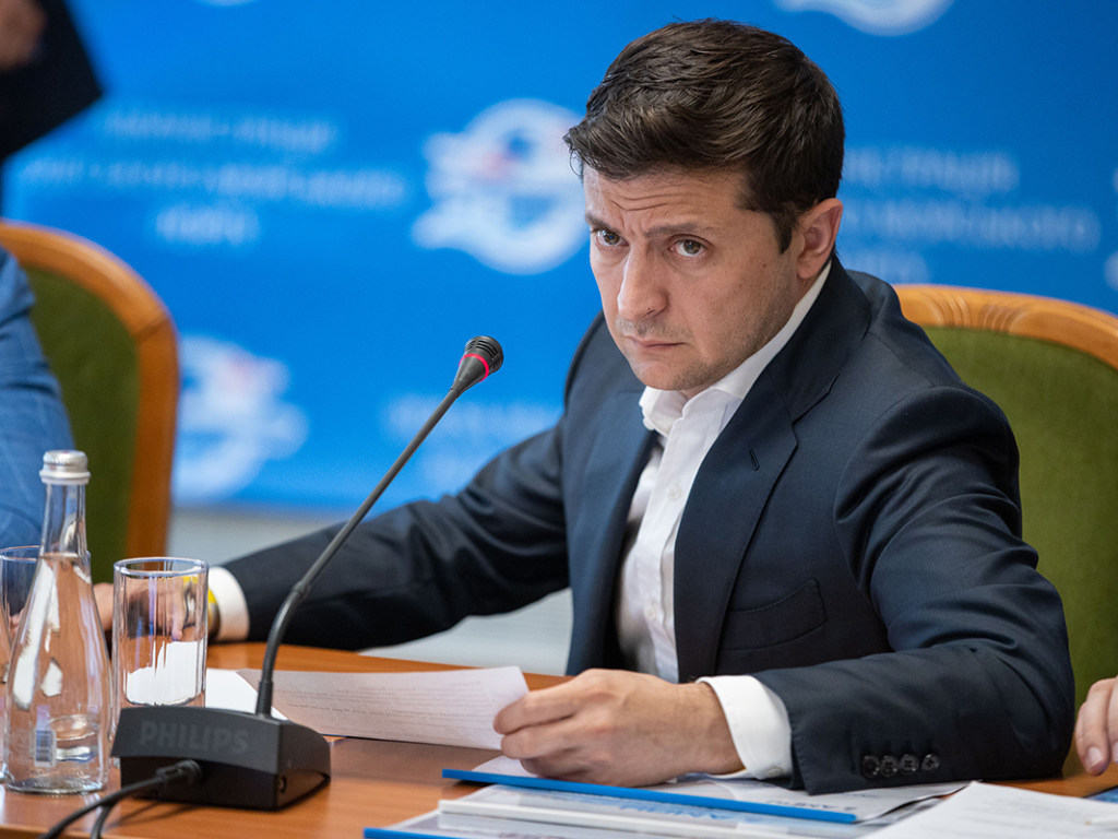 Зеленский прокомментировал возможность выплаты пенсий жителям ОРДЛО