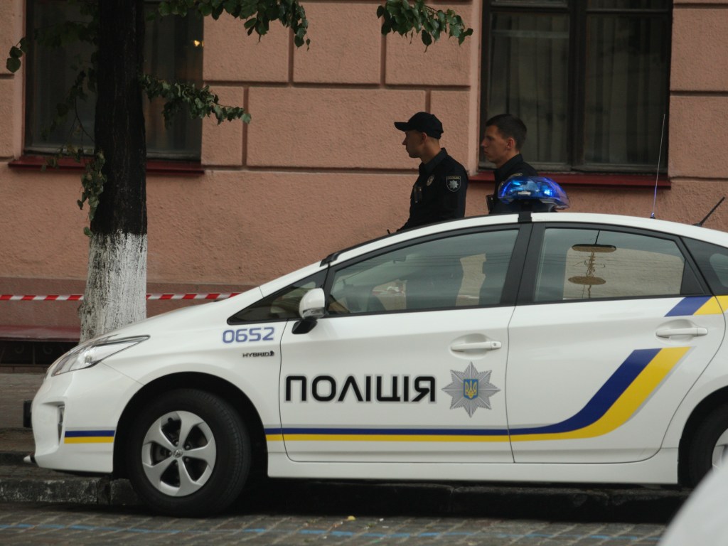 В Киеве столкнулись Hyundai и Nissan (ВИДЕО)