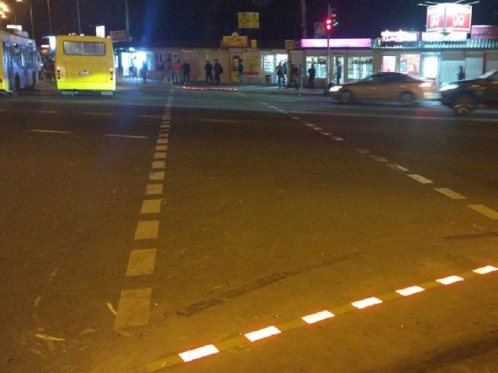 На Шулявке в Киеве по проезжей части бегал человек (ВИДЕО)