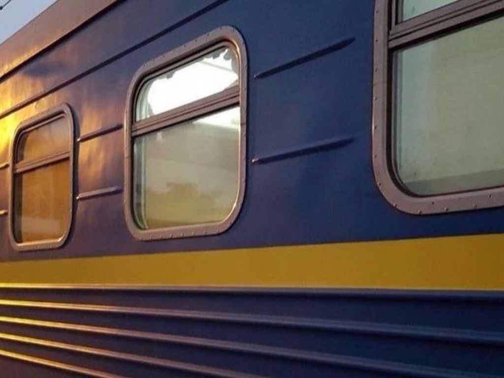 Кто-то испортил вагоны: В Киеве отменили 12 рейсов городской электрички
