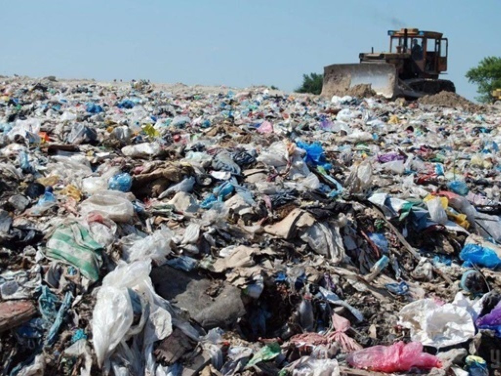 На Закарпатье возникла угроза мусорного коллапса: свалки заполнены на 85%
