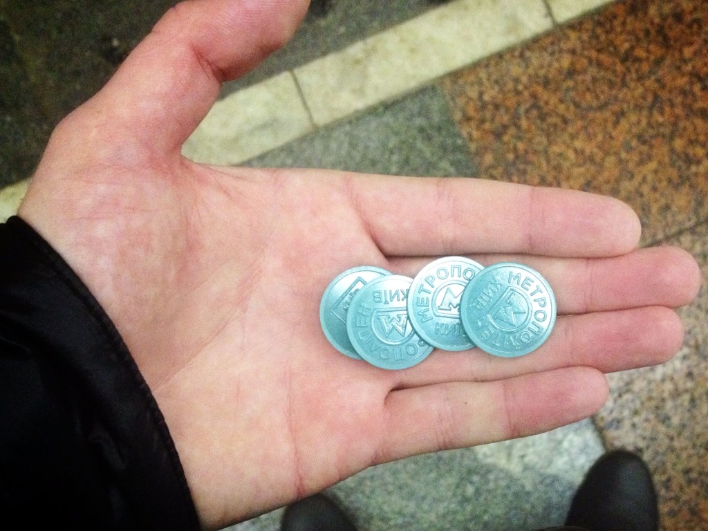 Отмена проезда в столичном метро с помощью жетонов откладывается