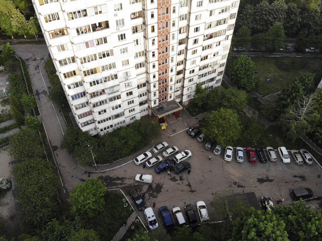 Оставил предсмертную записку: В Одесской области старшеклассник выпрыгнул с 16 этажа