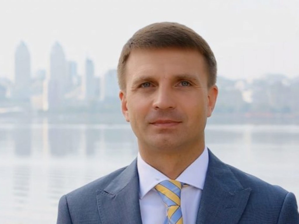 Председатель Днепропетровской ОГА подал в отставку