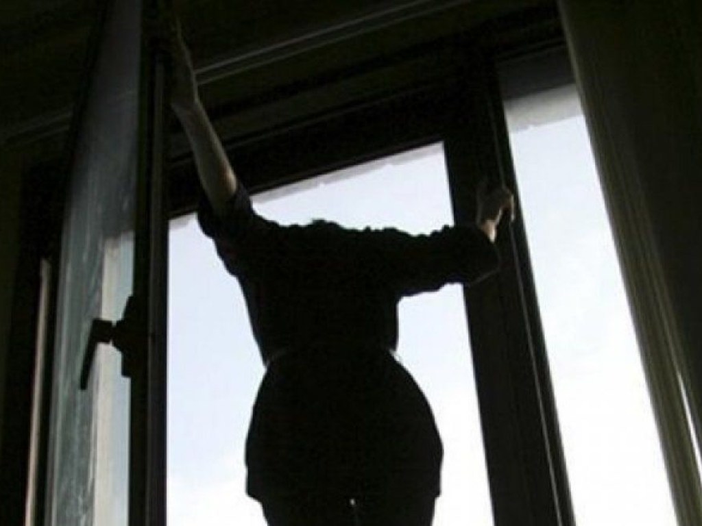 В Киеве из окна психиатрической лечебницы выпрыгнули трое подростков