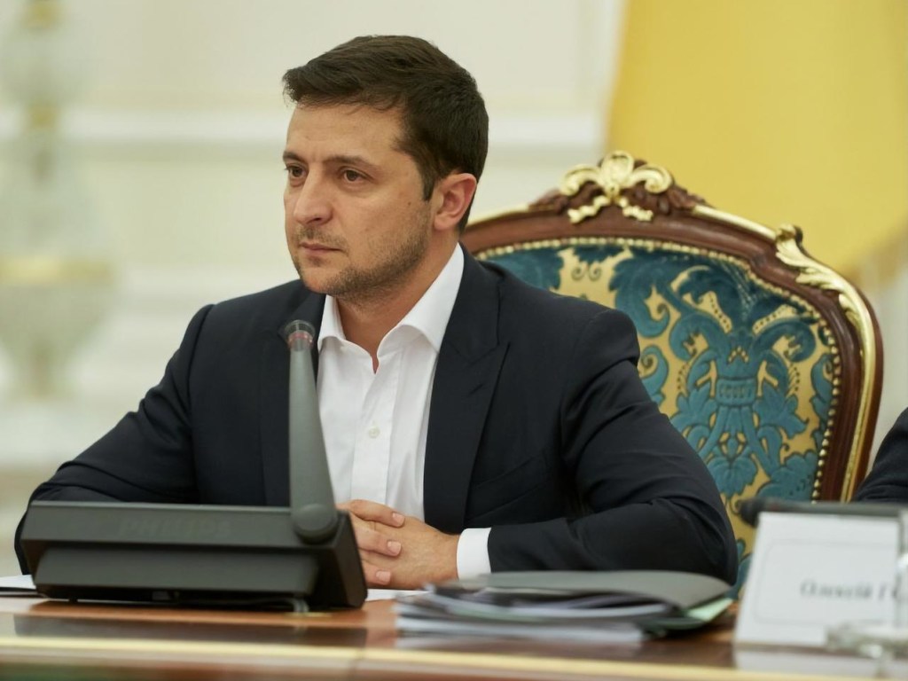 Зеленский объяснил вето законопроекта о верификации государственных соцвыплат, а также представил свои предложения