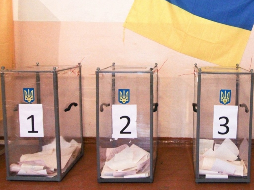 Дата внеочередных выборов в Раду будет зависеть от результативности местных выборов &#8212; эксперт