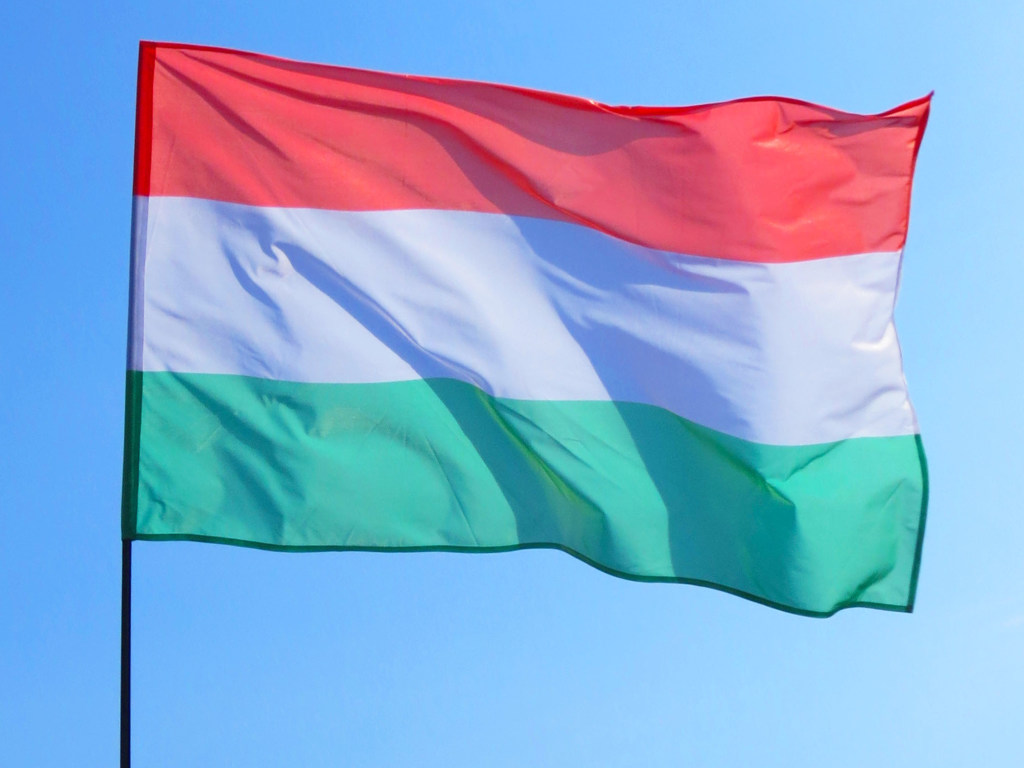 В Венгрии заявили, что  готовы наладить отношения с Украиной