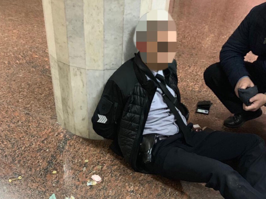 Стрельба в харьковском метро: в прокуратуре сообщили, какой срок светит полицейскому (ФОТО)