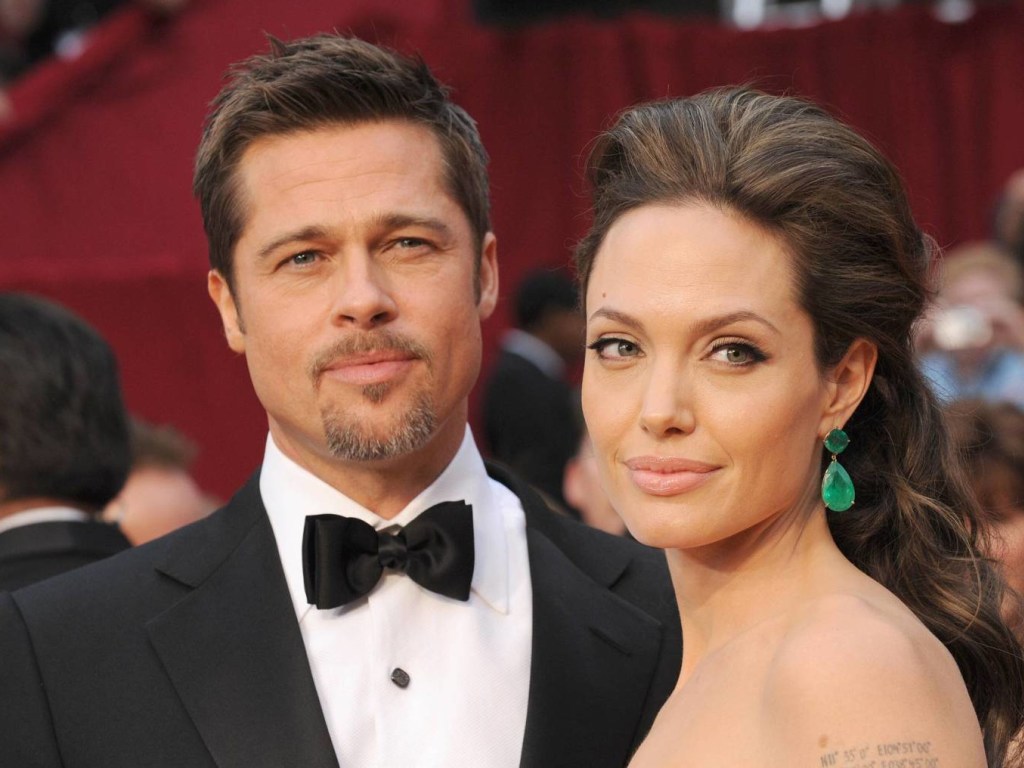 «Он перевернул нашу с детьми жизнь»: Анджелина Джоли затаила обиду на Брэда Питта