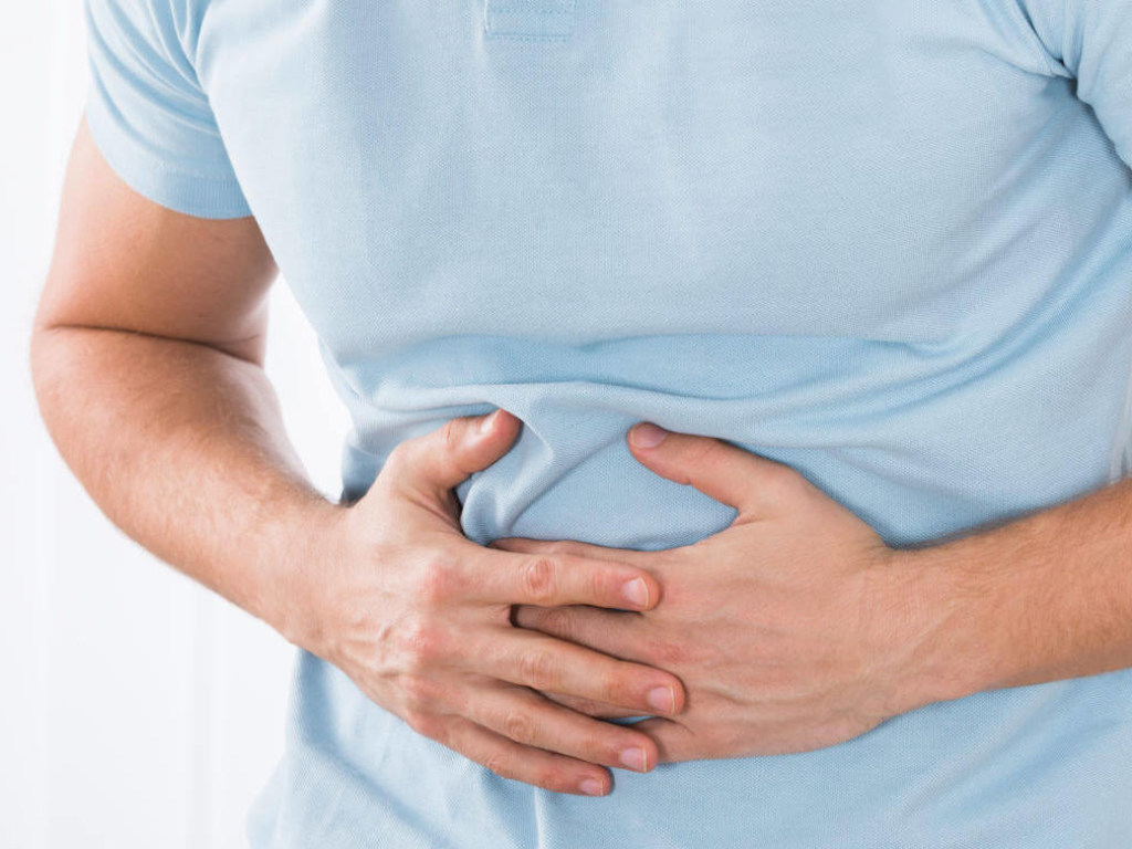 Эти симптомы часто игнорируют: Врачи назвали четыре признака нездорового кишечника