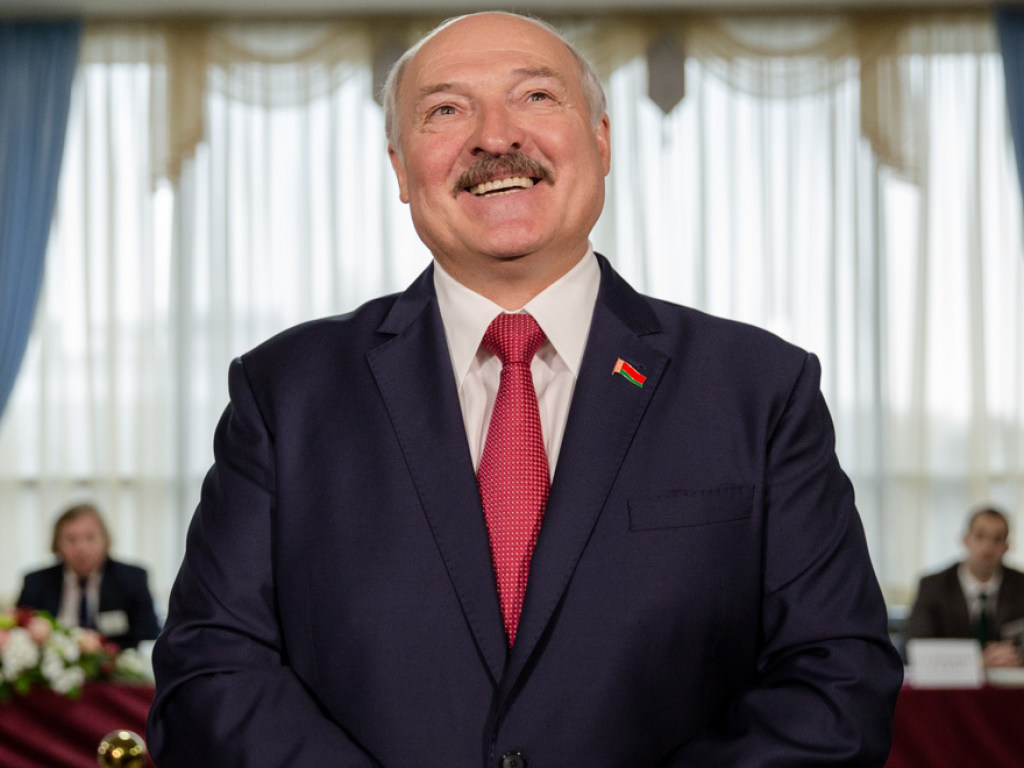 Лукашенко выдвинет свою кандидатуру на будущих президентских выборах