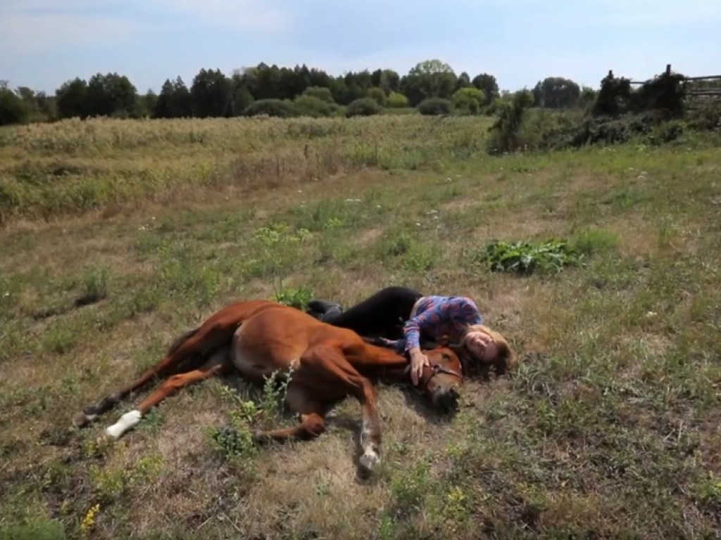 Леся Никитюк сорвалась с лошади (ФОТО)