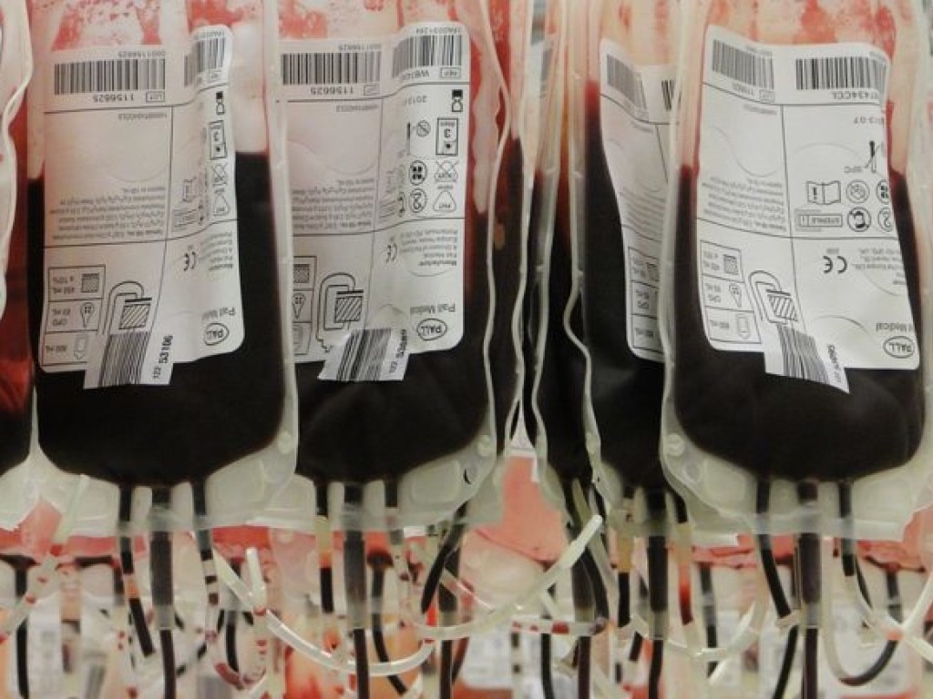 Американец сдал 303 литра крови и спас 1920 жизней