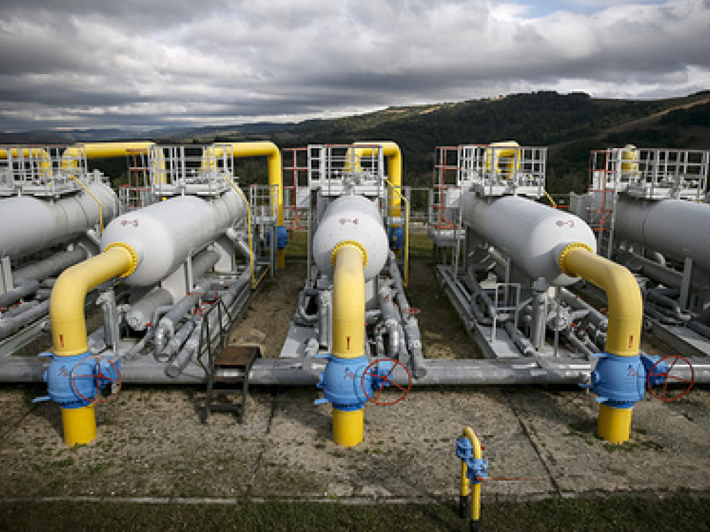 Еврокомиссия советует Украине закупать газ у России