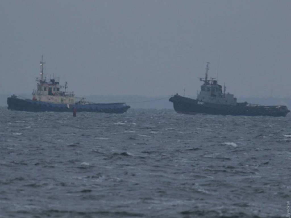 Возвращенные РФ корабли прибили в Очаков (ФОТО, ВИДЕО)